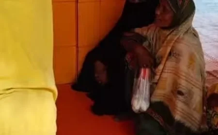 जौनपुर: हनुमान मंदिर में गंगा-जमुनी तहजीब की मिसाल, मुस्लिम महिलाओं ने की पूजा और भंडारे में लिया प्रसाद