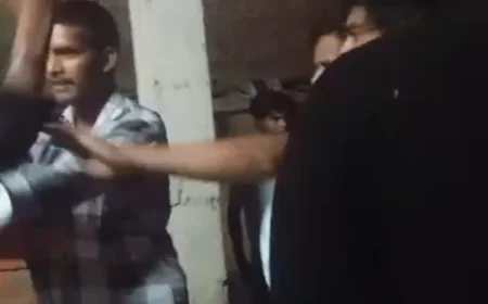 देवरिया के बरियारपुर में पत्रकार के मकान पर हमला, महिलाओं से अभद्रता का आरोप