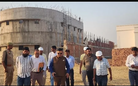 नवनिर्मित जिला कारागार का डीएम ने किया निरीक्षण, गुणवत्ता और समय सीमा पर सख्त निर्देश