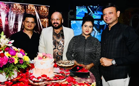 फ़िल्म अभिनेत्री और समाज सेविका सनम पठान को उनके जन्मदिन की बधाई