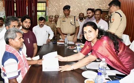 देवरिया में सम्पूर्ण समाधान दिवस