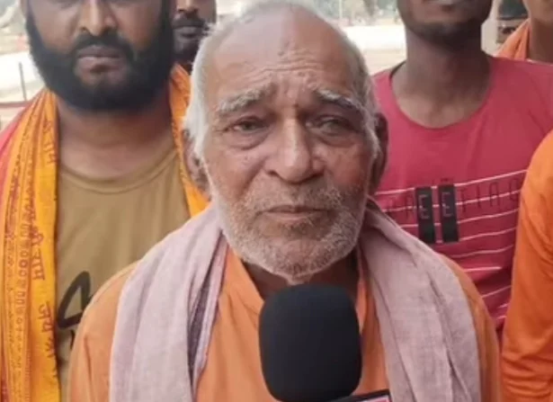 देवरिया: महेन मंदिर के ट्रस्टी को बेदखल करने का आरोप, मामला पहुंचा थाने