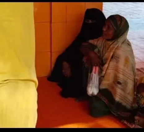 जौनपुर: हनुमान मंदिर में गंगा-जमुनी तहजीब की मिसाल, मुस्लिम महिलाओं ने की पूजा और भंडारे में लिया प्रसाद