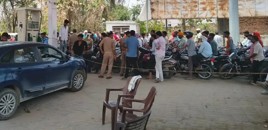 अधिकांश पेट्रोल पंप बंद, जनता परेशान