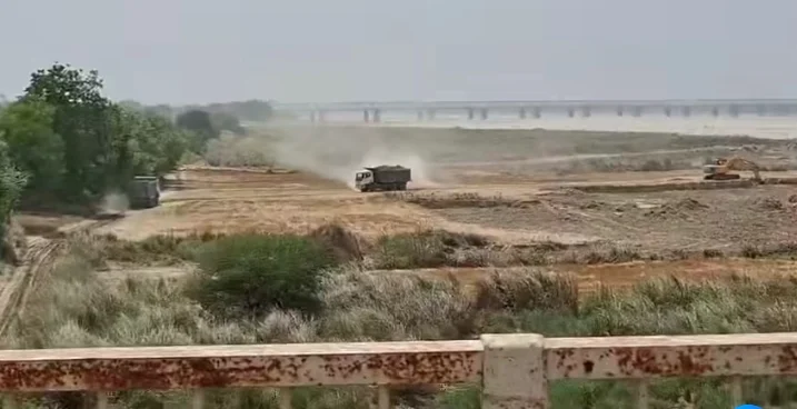 जर ज़ोन में खनन का खेल