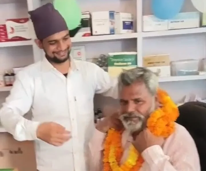 सामाजिक कार्यकर्ता व प्रधान रमेश चंद्र तिवारी