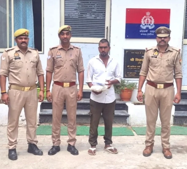 रुद्रपुर में गांजे के साथ युवक गिरफ्तार, बाइक व मोबाइल बरामद